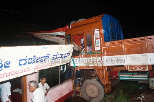 lorry accident 2